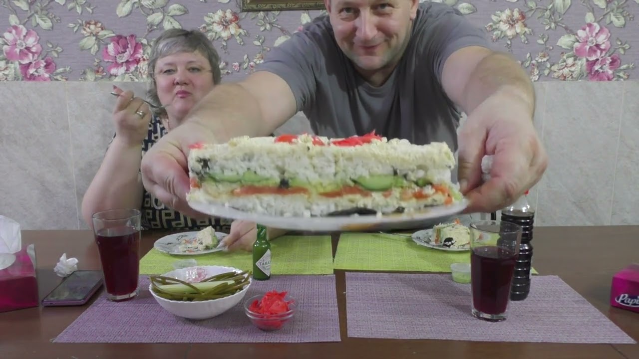 МУКБАНГ.  СУШИ ТОРТ