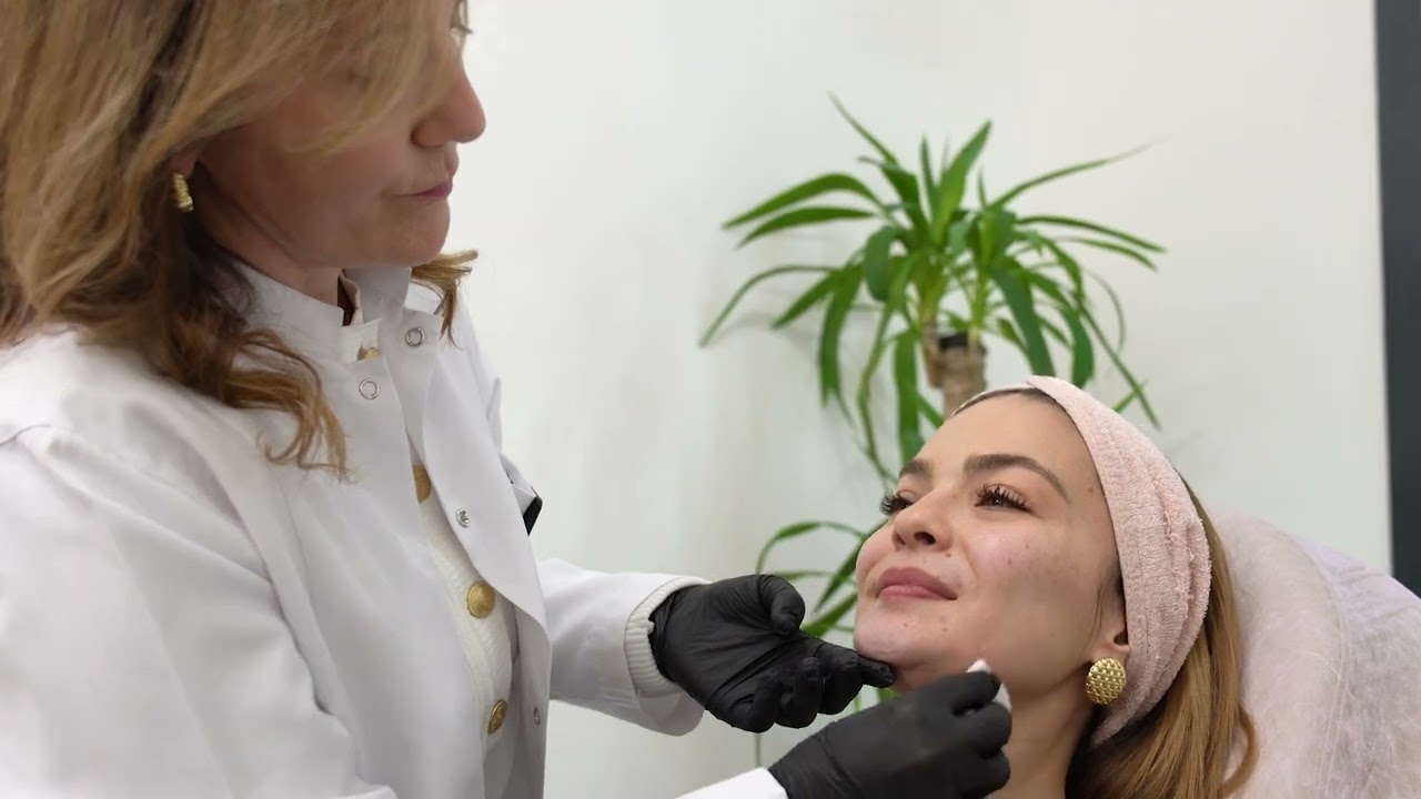 Botulinum Toksin Nedir?🪄 #botoks #medikalestetik #shortvideo #trending #botox #estetik #face 