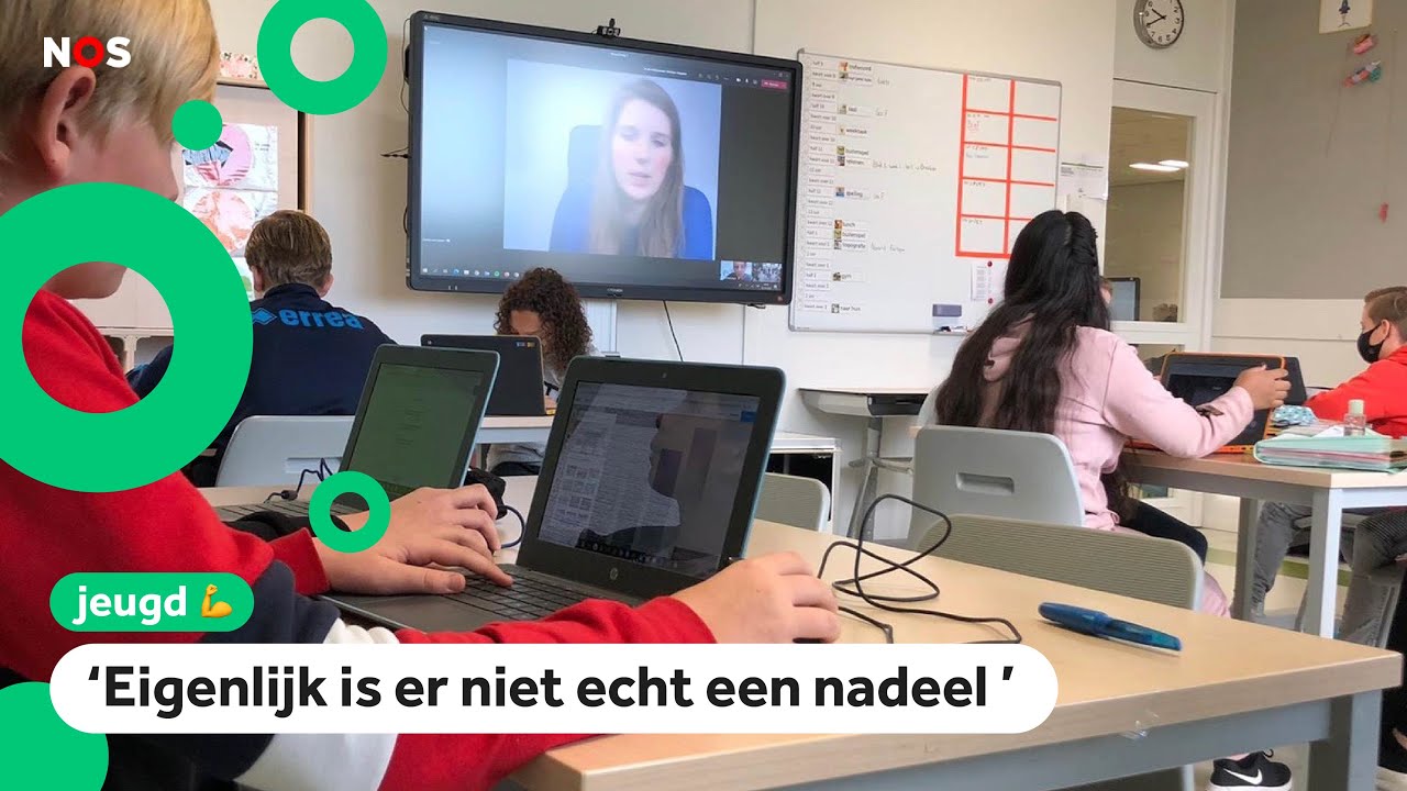Juf geeft vanuit huis les aan kinderen op school