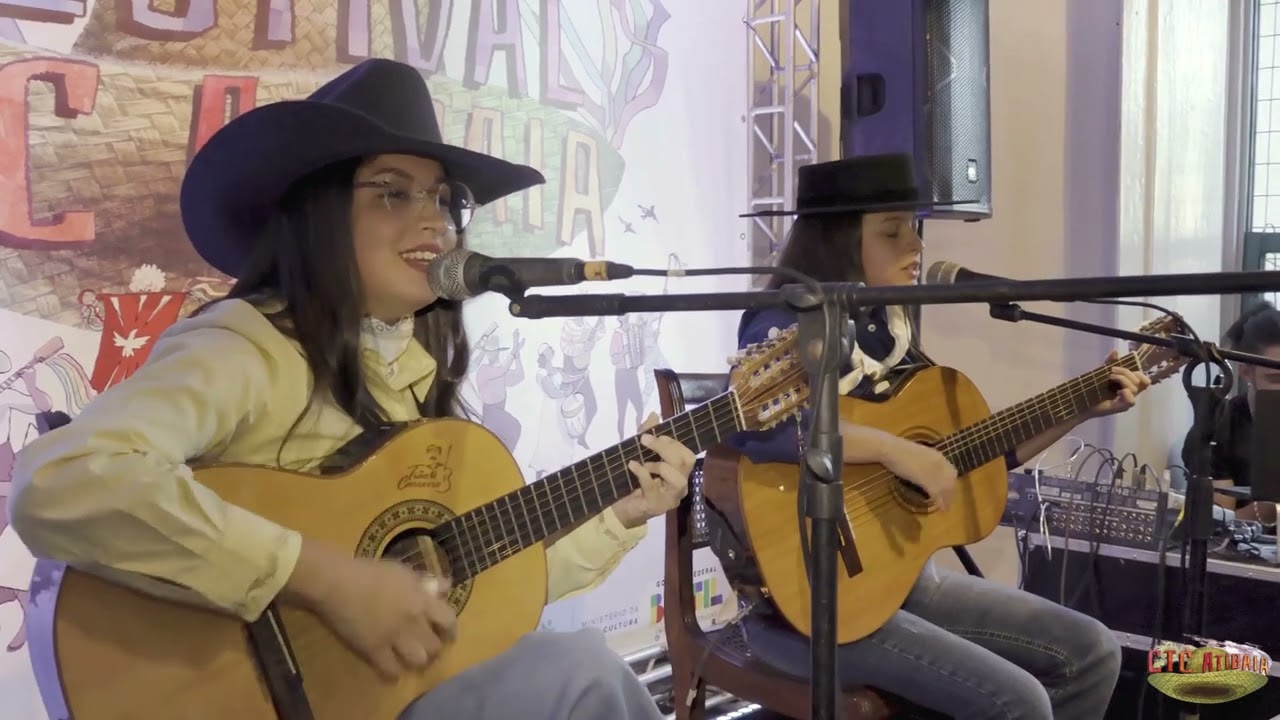 Canoeira do Araguaia (Albertino Soares, André e Andrade) com Lizandra e Victória