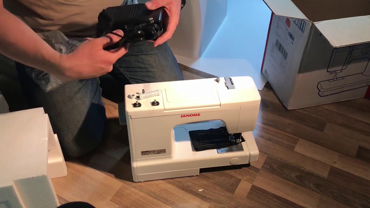 Unboxing Janome 423S