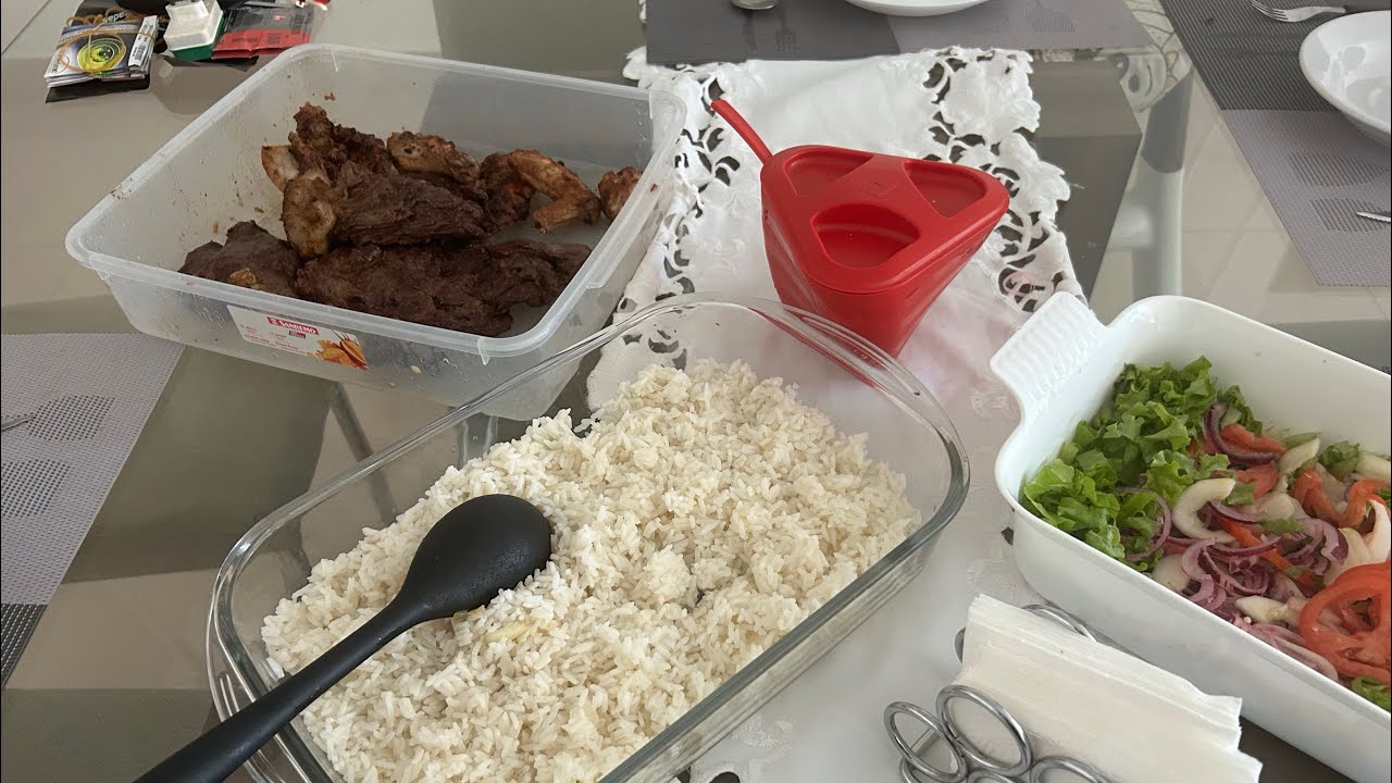 Churrasco para o nosso almoço de hoje 😊😋