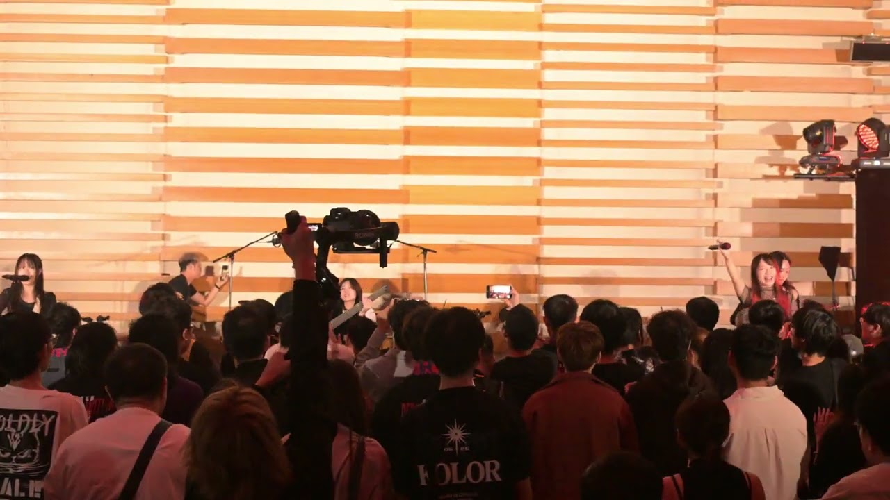 Cozy Syndrome  我不回去 @熱音祭 2025 by HSU 12 th band soc 08Nov2025 with supporting drummer Yumi