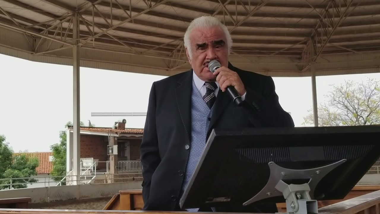 Bienvenida a su Rancho y (El Hombre que mas Te Amo) VICENTE FERNANDEZ Feb. 10, 2018