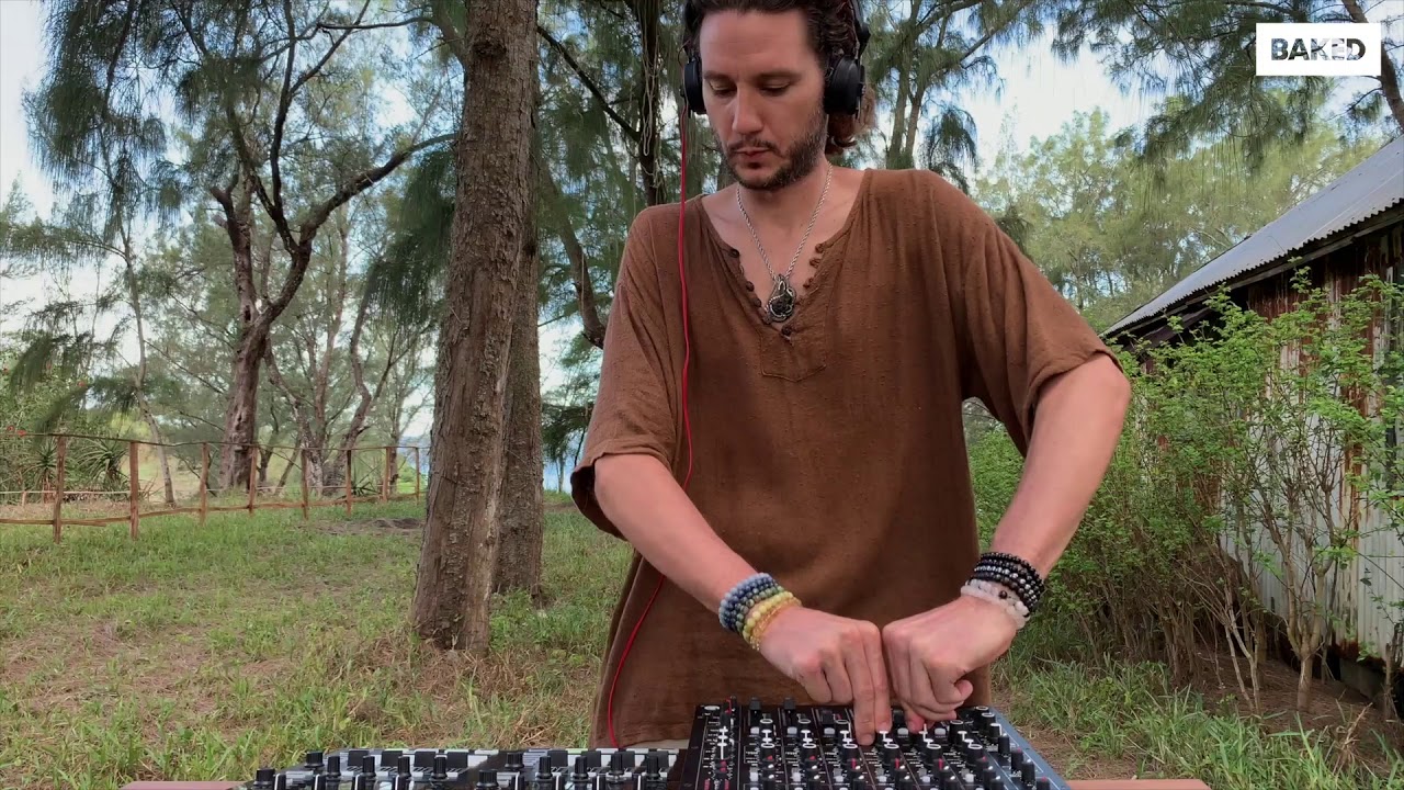 Billy T. Kanova (Tolagnaro, Madagascar) @ BAKEDlive 28.02.2021
