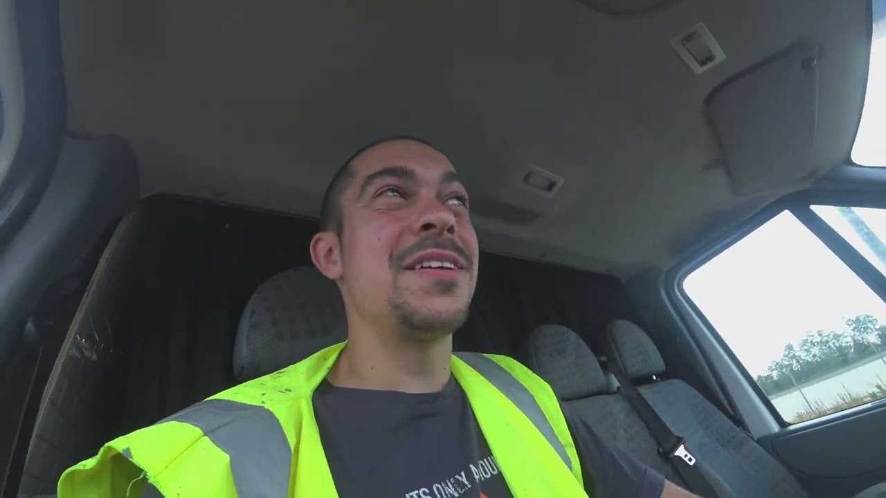 How to ship your van from the UK to the USA 🇬🇧 🇺🇸