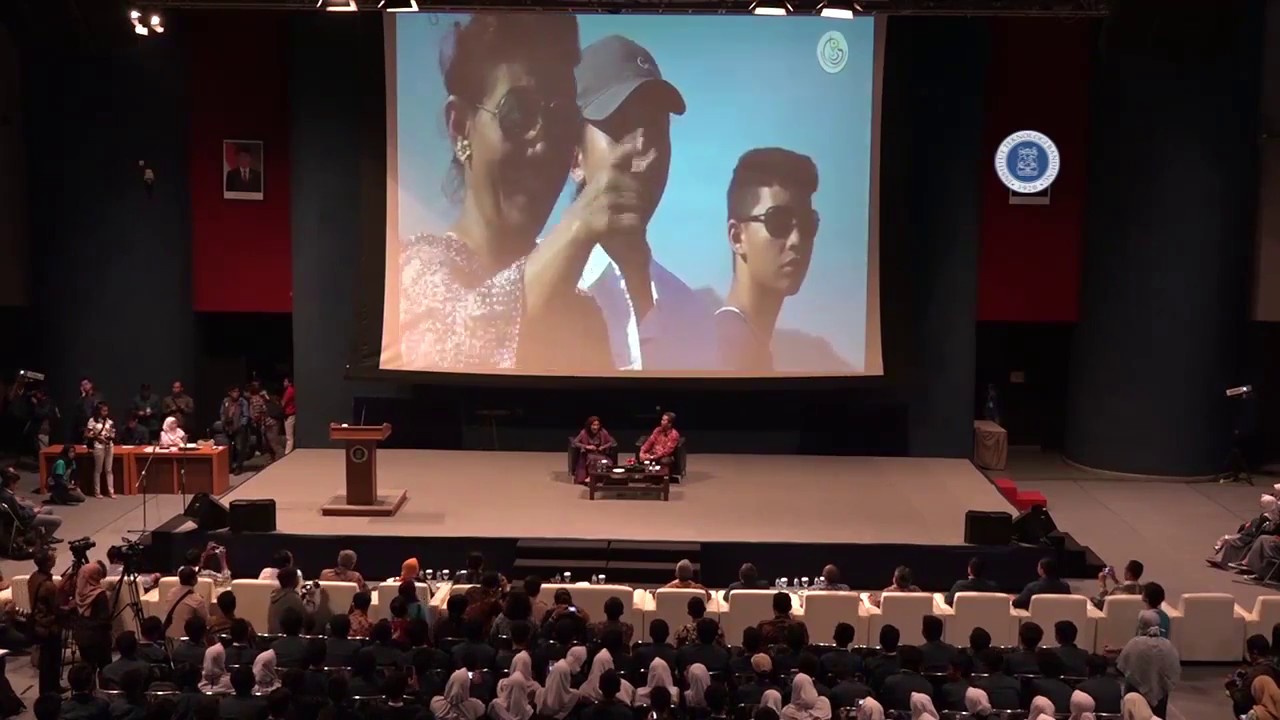 Kuliah Wawasan Kebangsaan - Dr. (HC) Susi Pudjiastuti - Menteri Kelautan dan Perikanan RI