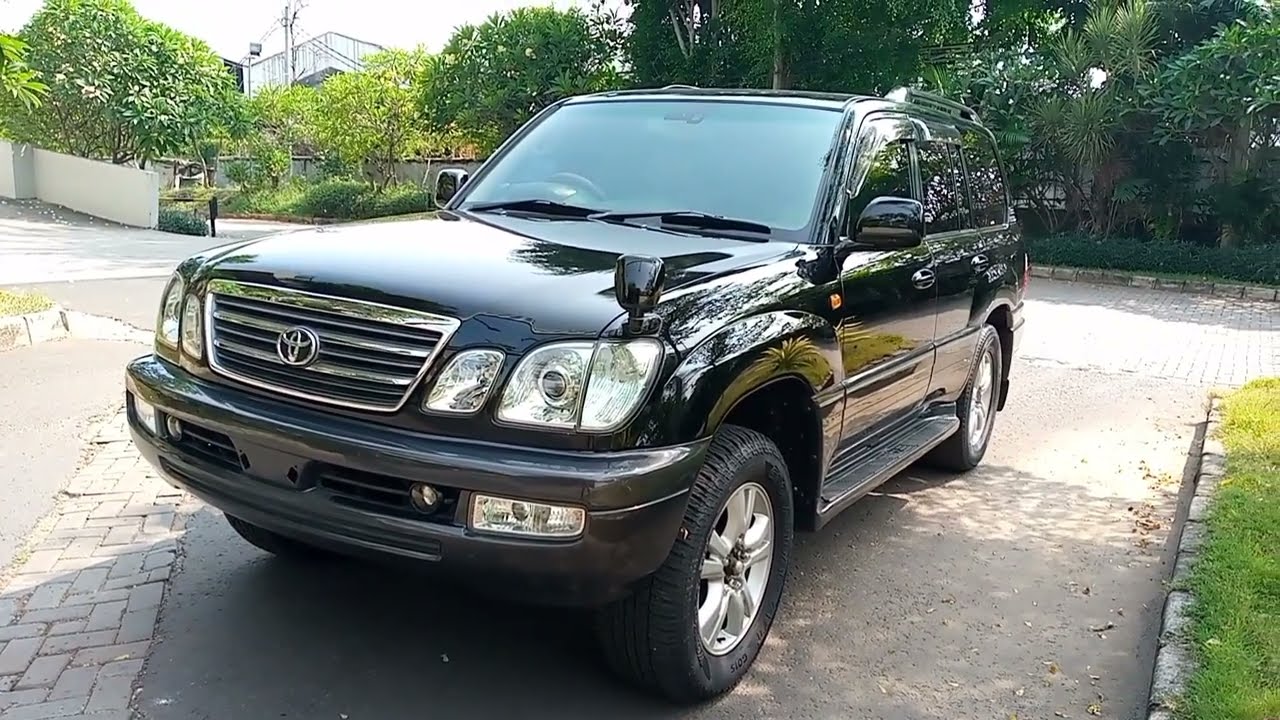 Landcruiser CYGNUS 4.7 AT - Tahun 2004 - Tangan 1 dari baru - Fos sale
