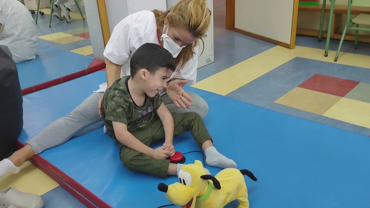 UN MUNDO IDEAL   PROYECTO ROMPER BARRERAS