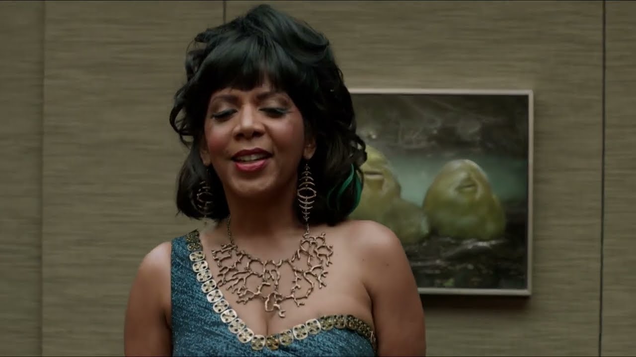 The Orville (season 1): Claire Finn seduces Yaphit