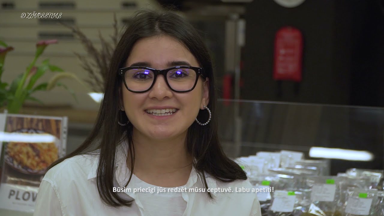 Registan, tradicionālā uzbeku maizes ceptuve.