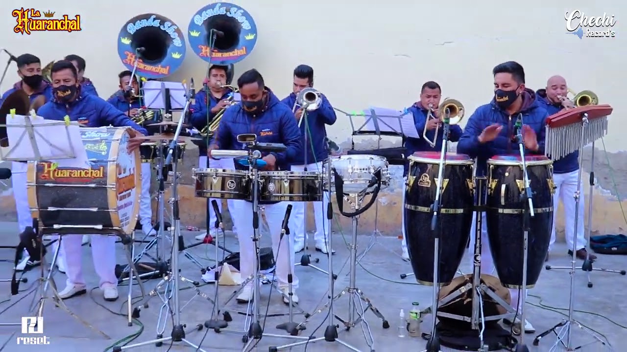 Mix Me Emborracho por tu amor - Banda Show La Huaranchal (En Vivo)