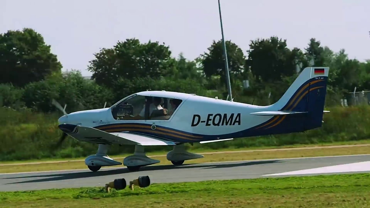 Flugtage 2016 @ Mannheim City Airport - takeoffs and landings #1