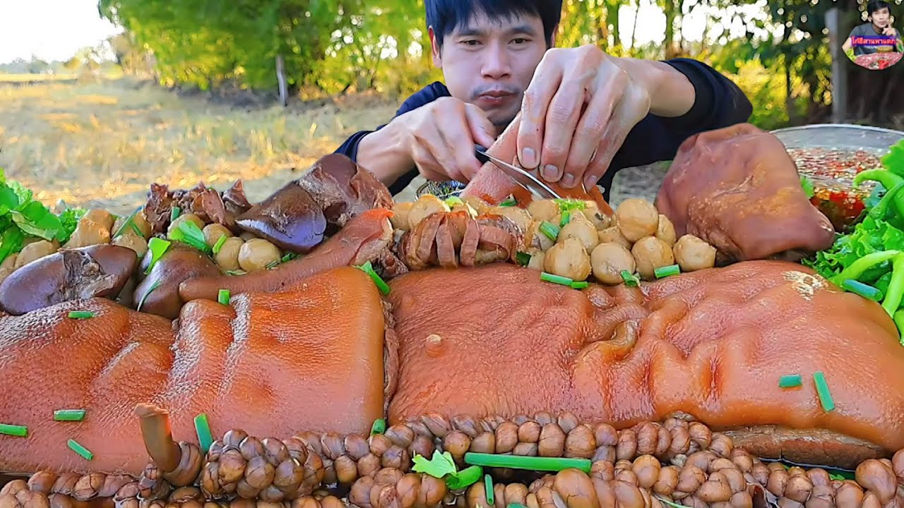 ก๋วยเตี๋ยวหมูสามชั้นแกล้มผักสดแซ่บคักอีหลีครับพี่น้อง ASMR MUKBANG EATING SHOW#โก้อีสานพาแดก 