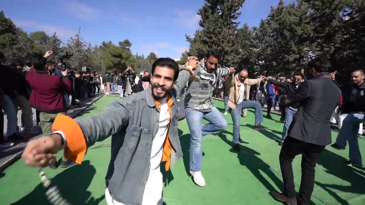 الفنان محمد الفواز حفل تخريج عبد الله الديات و بهاء عناب الجامعة الأردنية