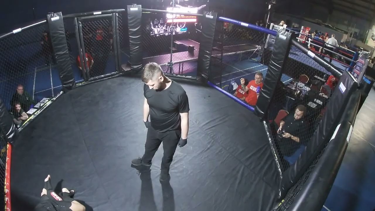 COVENTRY | ULTRA MMA | SAM ROBERTS VS SEAN CHAN