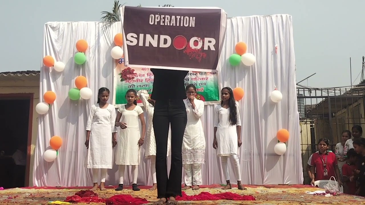 Operation sindoor performing dance in महावीर हिन्दी विद्यालय 