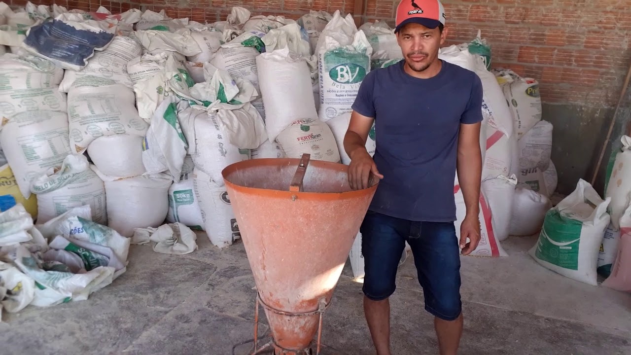 Como é feito alguns dos comedouros da granja