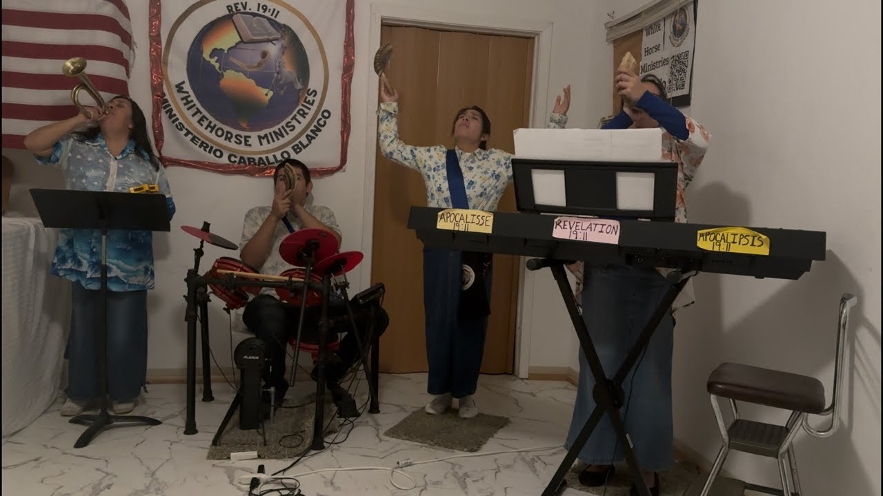 Lodi/Worship/Adoracion: Original 1)Dios omnipresente  2) Recibe Gloria- Receive all Glory