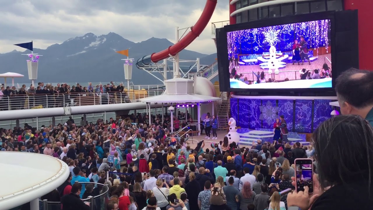 Frozen Freezing The Night Away Disney Magic Deck Party Show