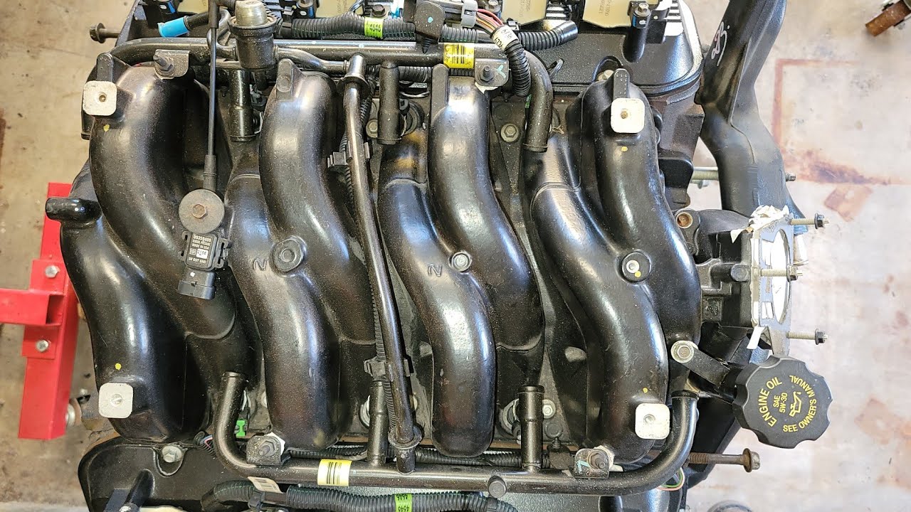 Замена топливной рампы и форсунок Vortec 8100 496 8.1L Big Block LS Style