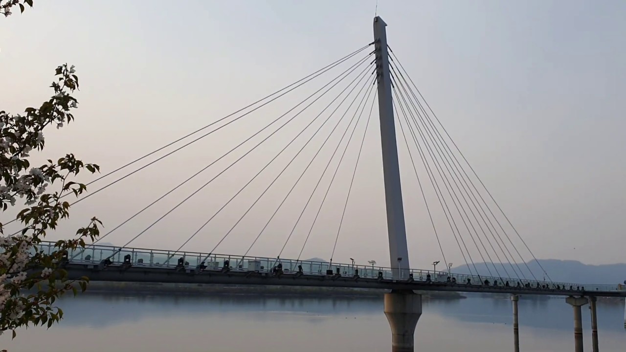 Soyanggang Skywalk at Chuncheon Gangwon 소양강 스카이워크 Amazing Korea