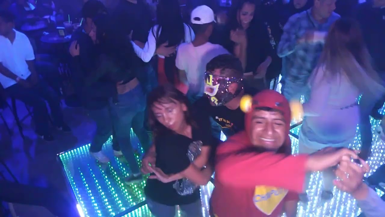 💃🕺🔥ASI resivieron a chaputin piratero en búfalo bar lleno total con sonido pirata 😱