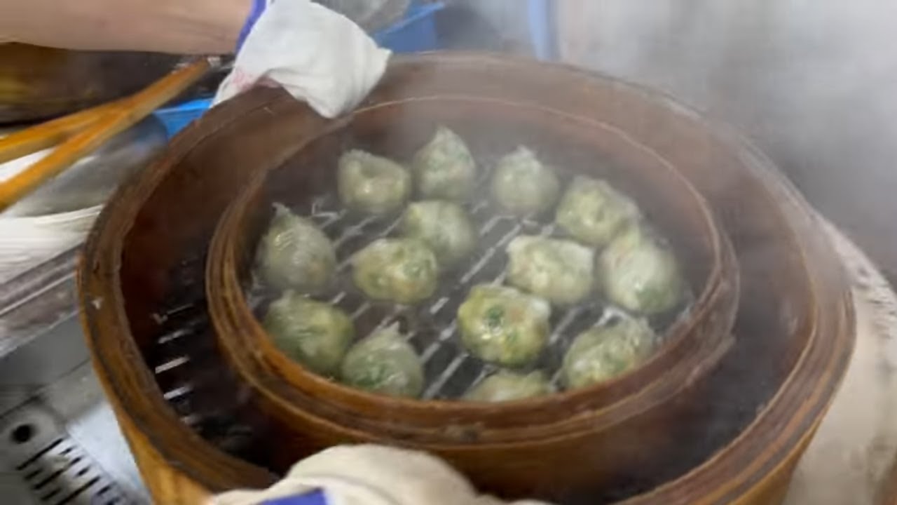 香港美食 港式點心 潮州粉果 足本製作實錄 師傅大顯身手 點心 外賣平靚正 #包點料理 彩福邨店 #香港美食 #港式點心 #潮州粉果