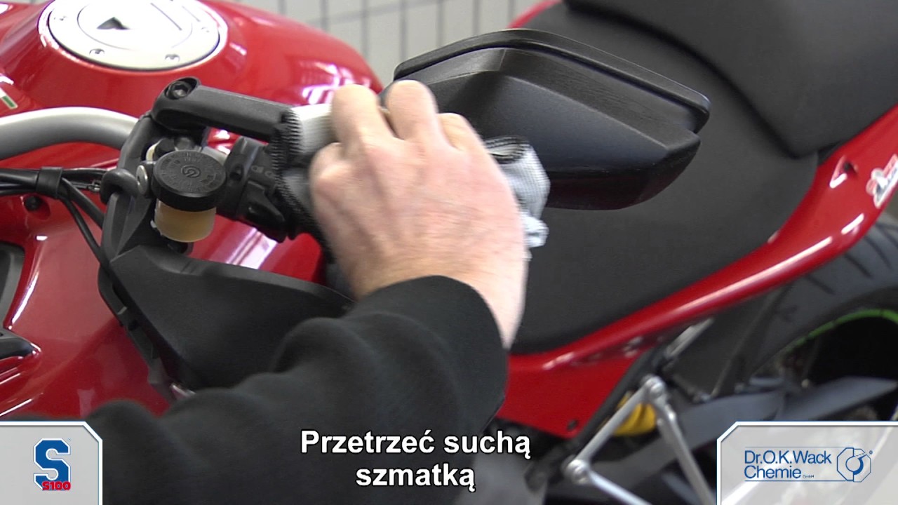 Jak zadbać o głębię koloru czarnych element&oacute;w motocykla? FARB AUFFRISCHER S100