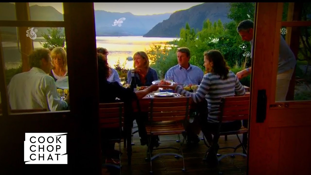 Eating Outdoors Can Be So Relaxing!