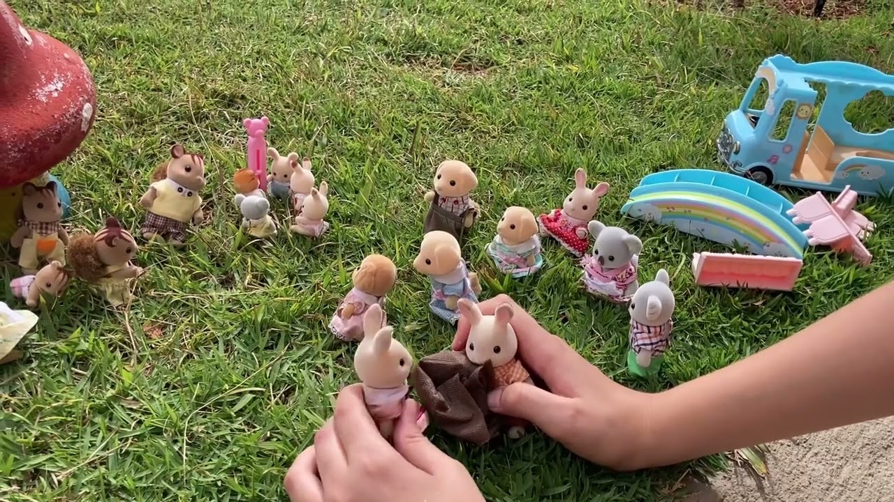 Brincando com Sylvanian families