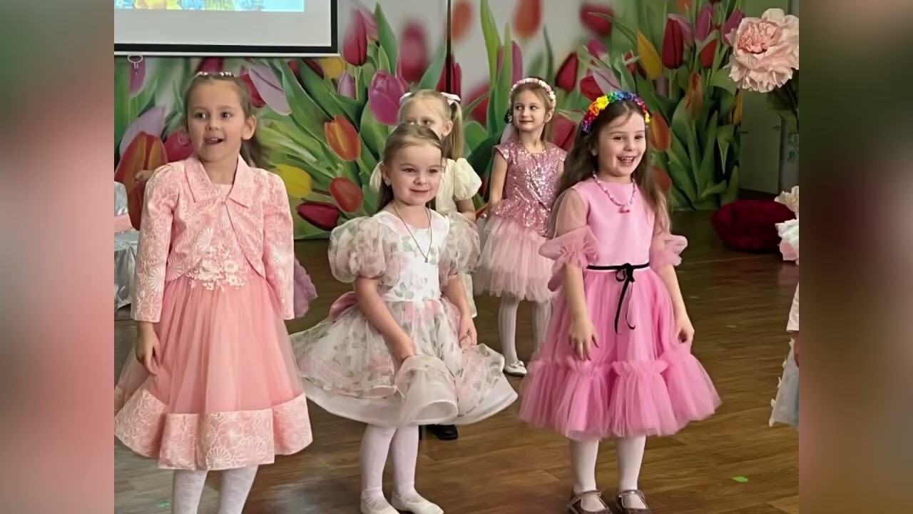 Свято весни та мами