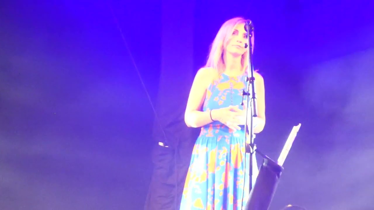 Cara Dillon - Blackwater Side - live at Glastonbury 25 June 2023