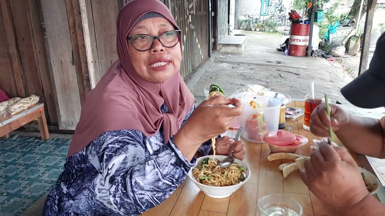 Tiba-tiba Disamperin Juragan Padi‼️ Sawah Emak Hampir Panen