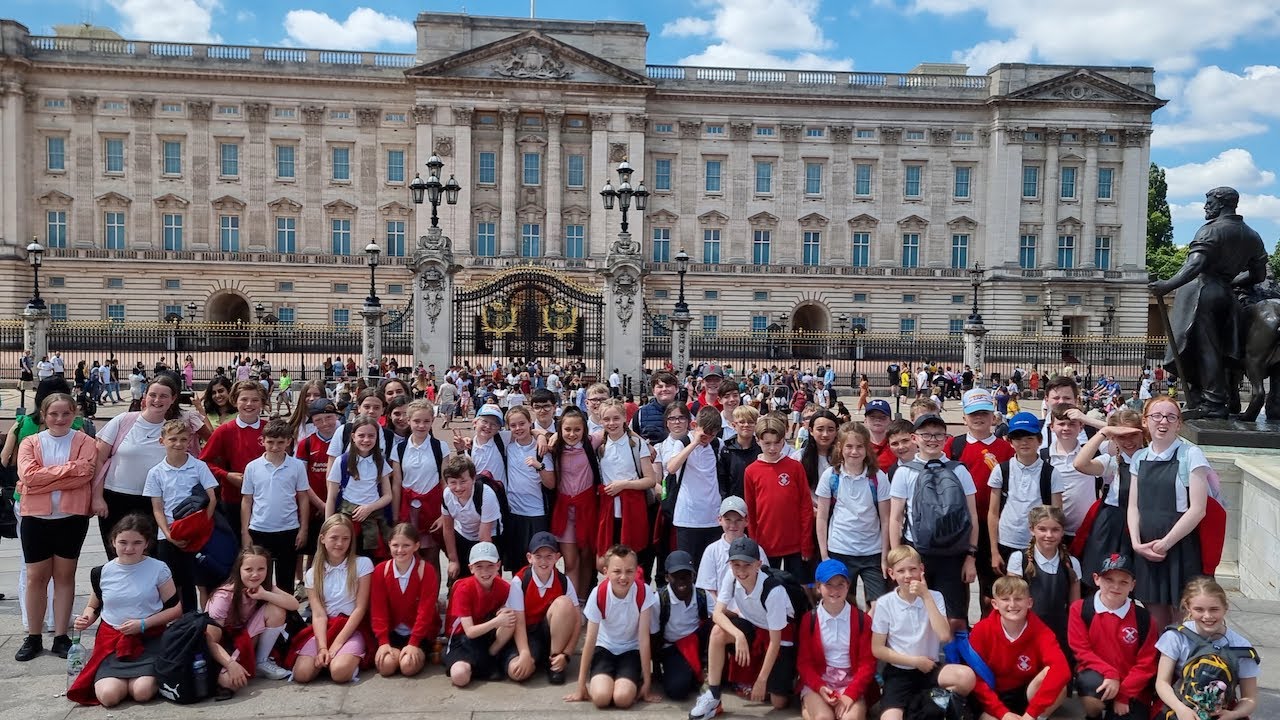 2022 Leavers- A Collection of Memories