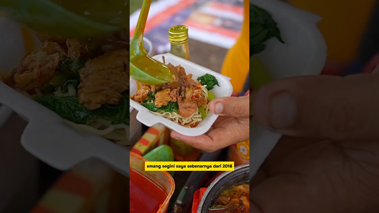 Ternyata masih ada yang jualan mie ayam cuma 3000 aja !