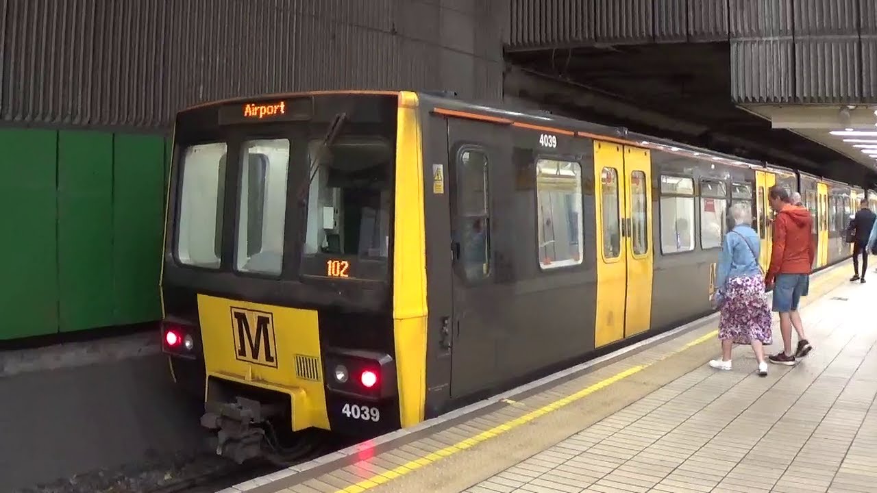 Newcastle Metro 2023-Whitley Bay, Manors, Monument, Gateshead QE2 Bridge and a Metro-Car Ride