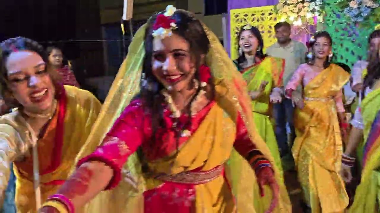 বিয়েবাড়ির আনন্দ অনেক বেশি হয় আনন্দ আর আনন্দ 