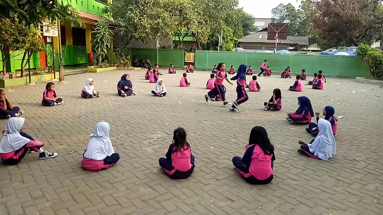 materi pembelajaran PJOK dalam bentuk permainan Kupu-Kupu hinggap. #PJOK #Kelas3 #SDNjatiwaringin13