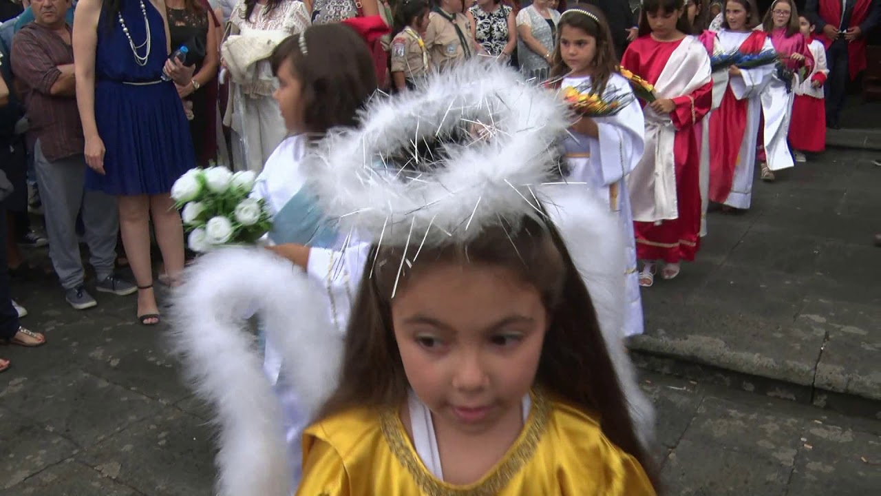 Saida da Procissão da Nossa Senhora da  luz  freguesia  de Fenais  da Luz  2019