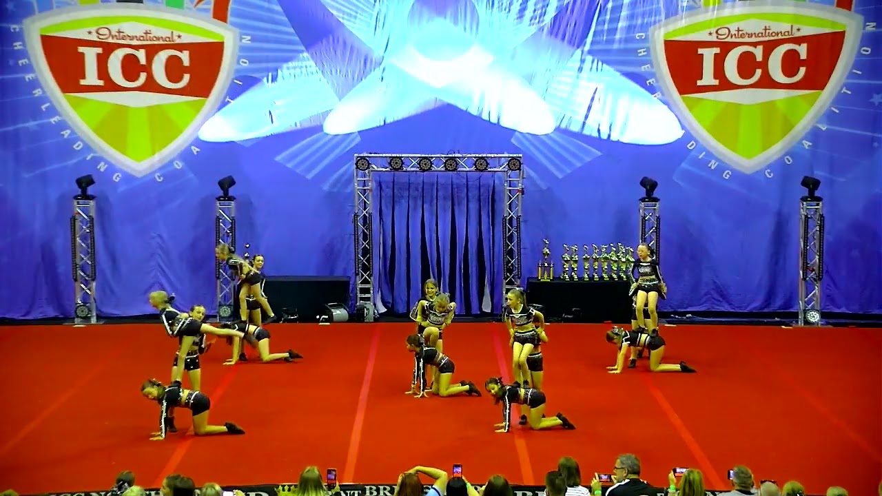 352   Cosmic Cheerleaders   ROYAL   16   Youth Prep L1 1  SMLG   Bopt 2
