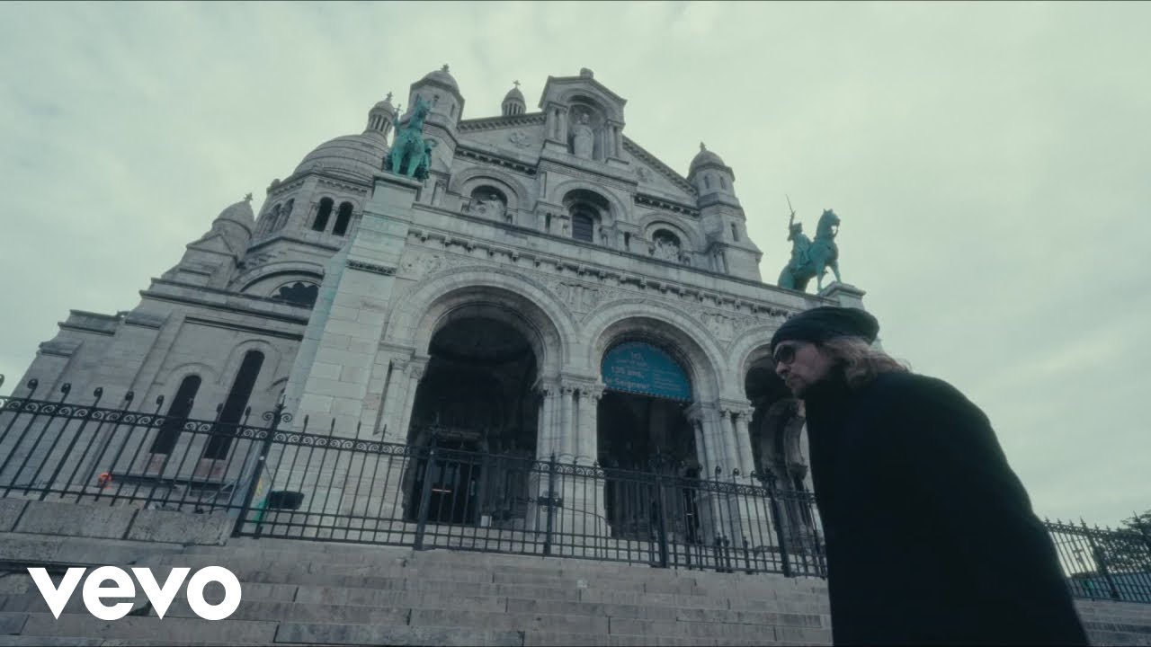 Eric Hunter - Reflections in Montmartre (Official Music Video)