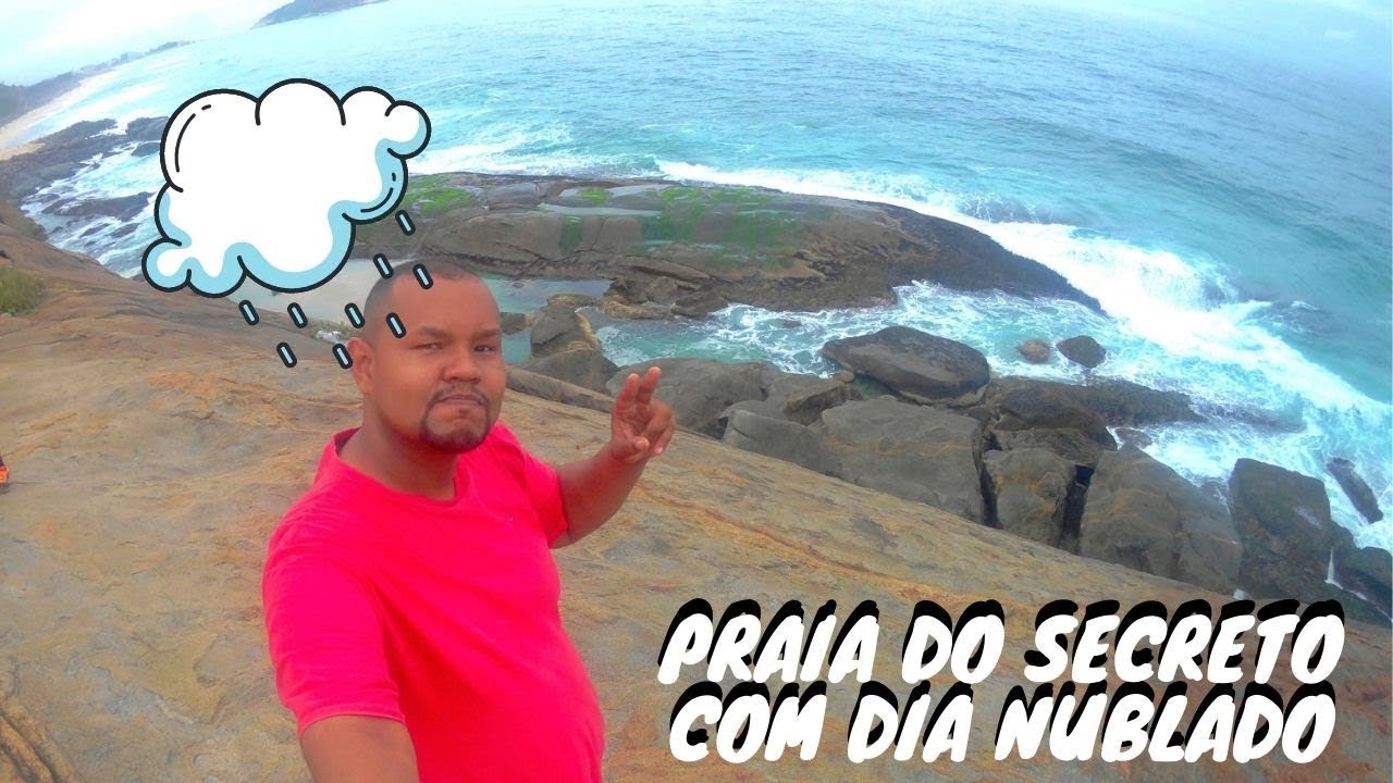 Praia do secreto com dia nublado | RT por a&iacute;