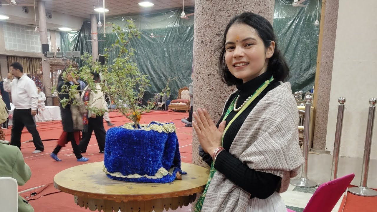 Spiritual Start of new year || Iskcon Temple Chandigarh with my Sakhi ju#iskcontemple #newyearvlogs 