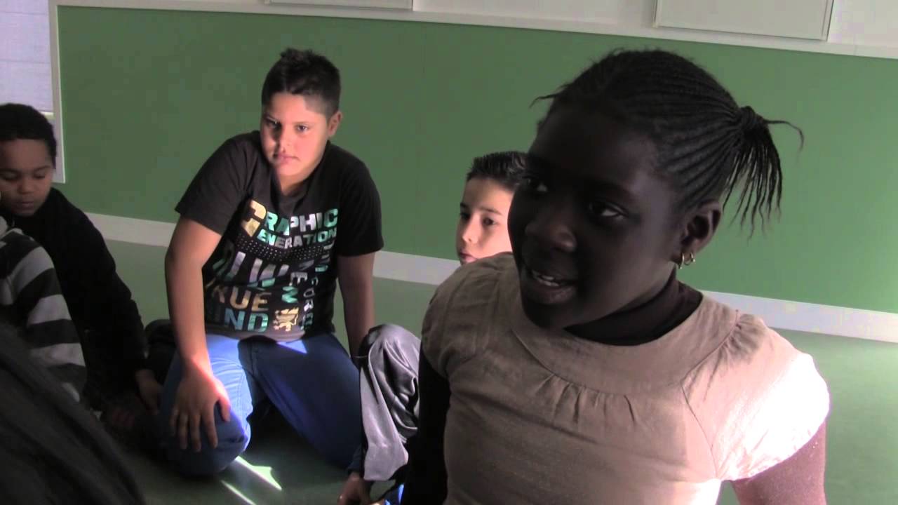 A l'école René Cassagne : on danse, on chante pour le printemps des poètes
