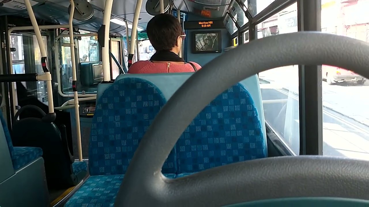 Arriva London HV132 on bus route 432