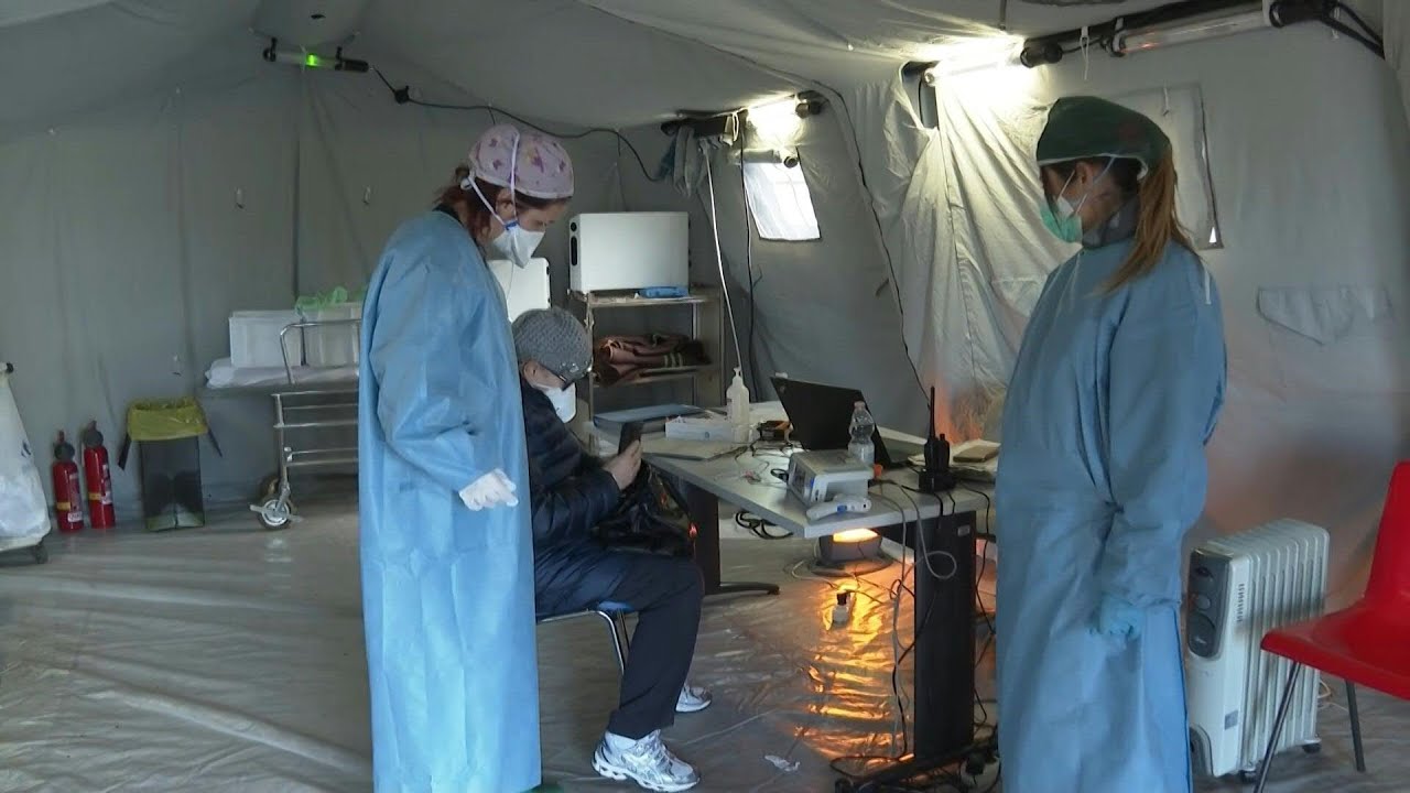 Novel coronavirus in Italy: screening tent in front of Cremona hospital | AFP