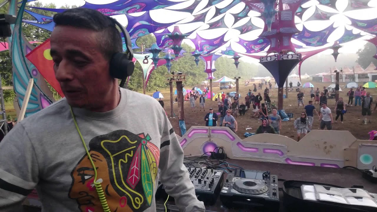Bazooka - VuuV Set 1 -2015