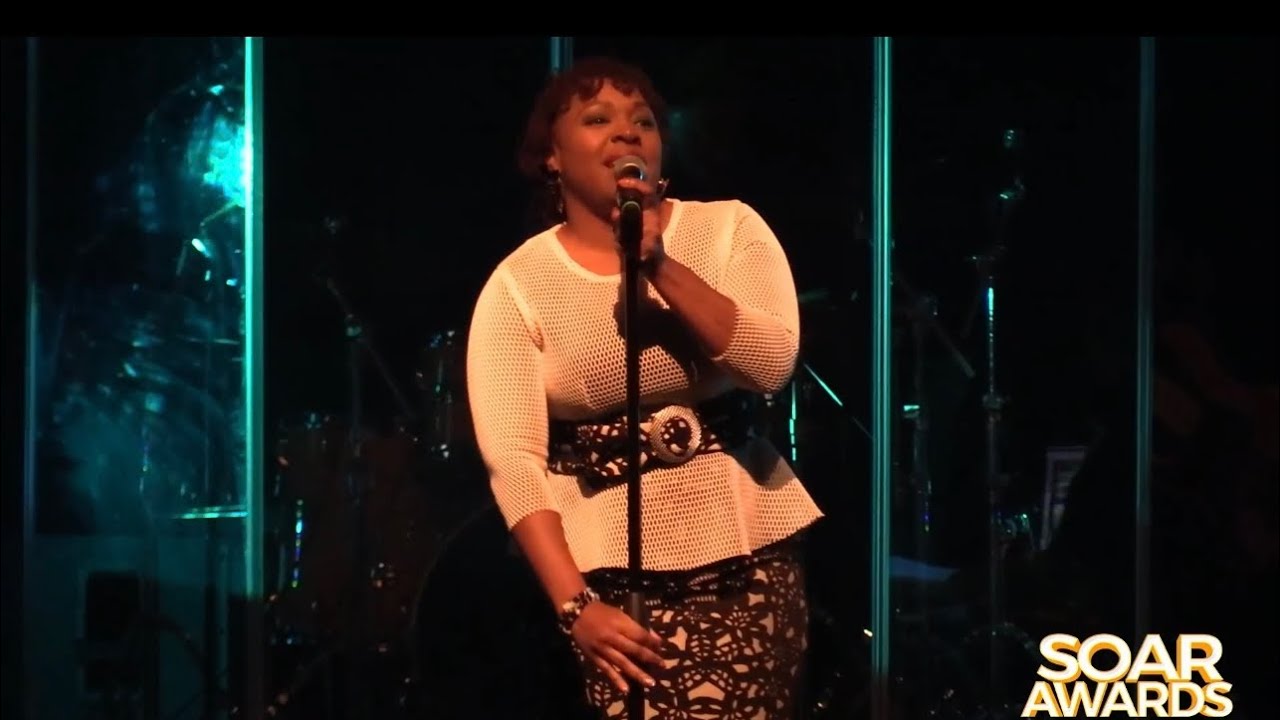 2022 Soar Awards: Donishisa Ballard tributes Dorinda Clark Cole “He Brought Me”