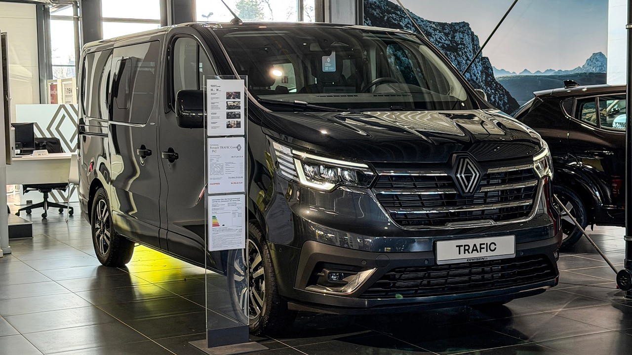 2026 Renault Trafic Spaceclass Interior and Exterior 4K